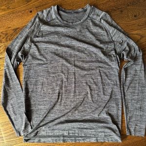 Lululemon Men’s LS Shirt Size XL